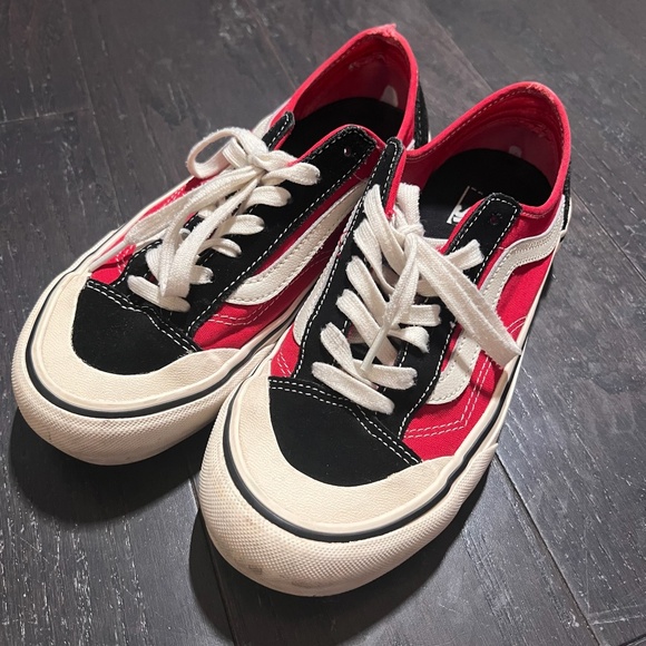 VANS Style 36 x Dane Reynolds white Black Red Samples sneakers US 7.5 HTF - Picture 1 of 10